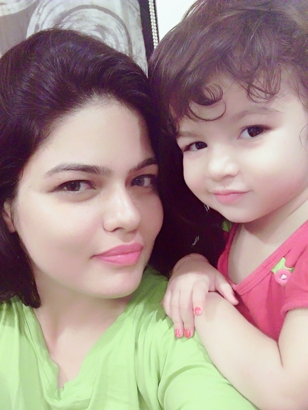 Pooja (Mom)& Yukta