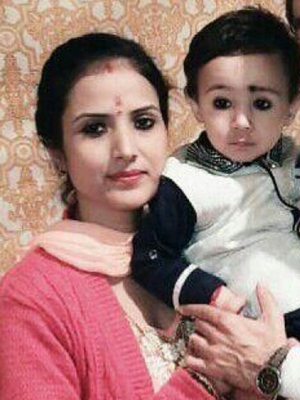REKHA (Mom)& DEVANSH REKHA (Mom)& DEVANSH