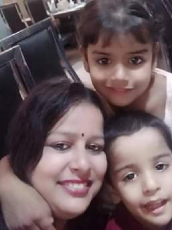 Divya (Mom)& Dhatri Divya (Mom)& Dhatri
