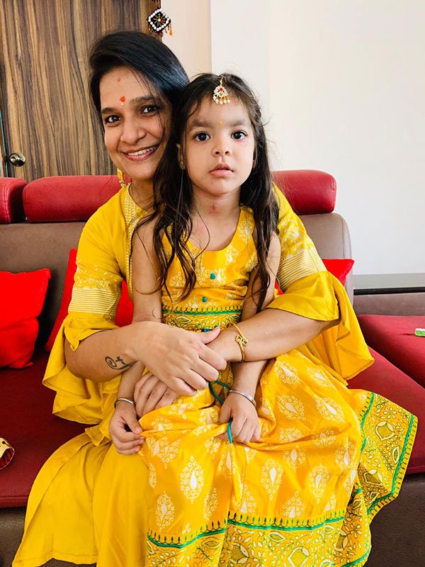 Kirtan (Mom)& Banreet Kirtan (Mom)& Banreet