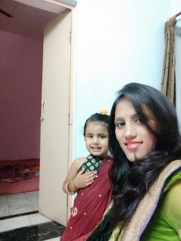 Isha (Mom)& Netanya Isha (Mom)& Netanya