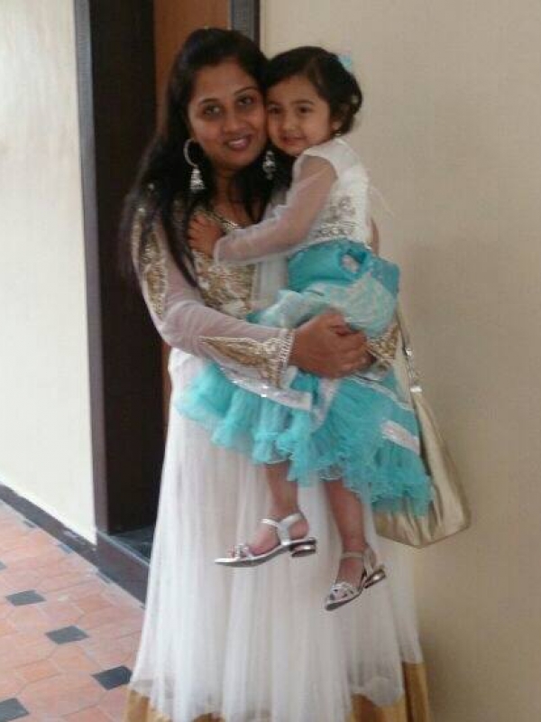 Pooja (Mom)& Saniya Pooja (Mom)& Saniya
