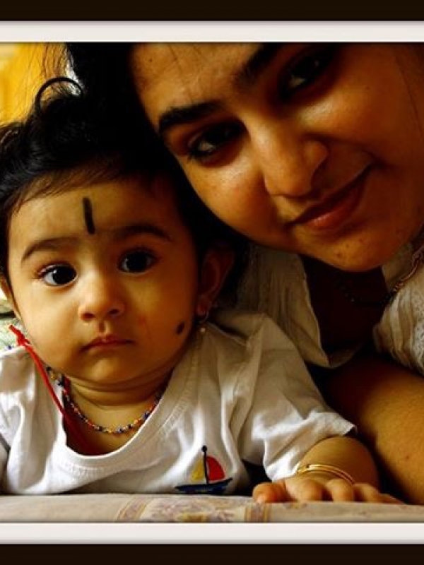 Vijeta (Mom)& Nidhi