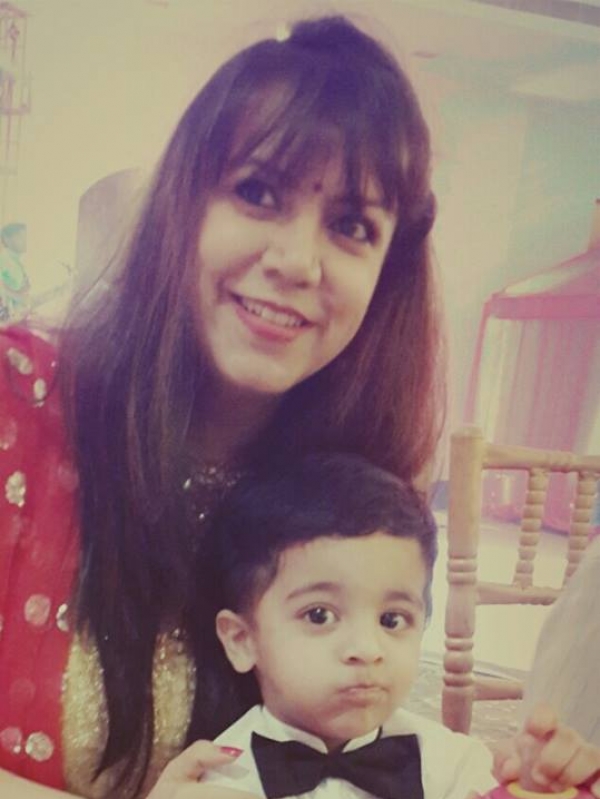 neha (Mom)& Aiden neha (Mom)& Aiden