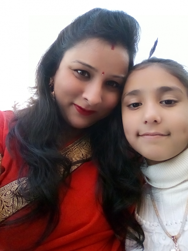 nidhi (Mom)& khushi