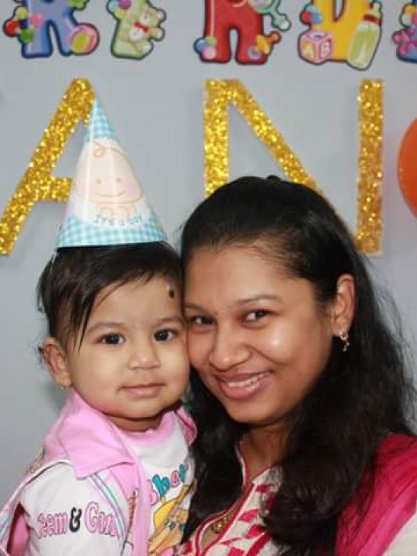 Pradnya (Mom)& Sayan Pradnya (Mom)& Sayan
