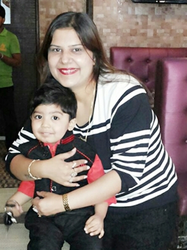 Kanika (Mom)& Aarav Kanika (Mom)& Aarav