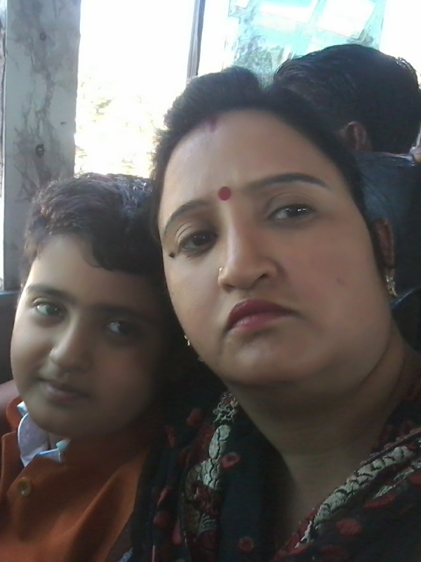 poonam (Mom)& partul poonam (Mom)& partul