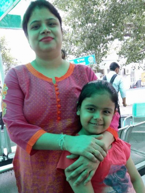 Deepa (Mom)& Yuvica Deepa (Mom)& Yuvica