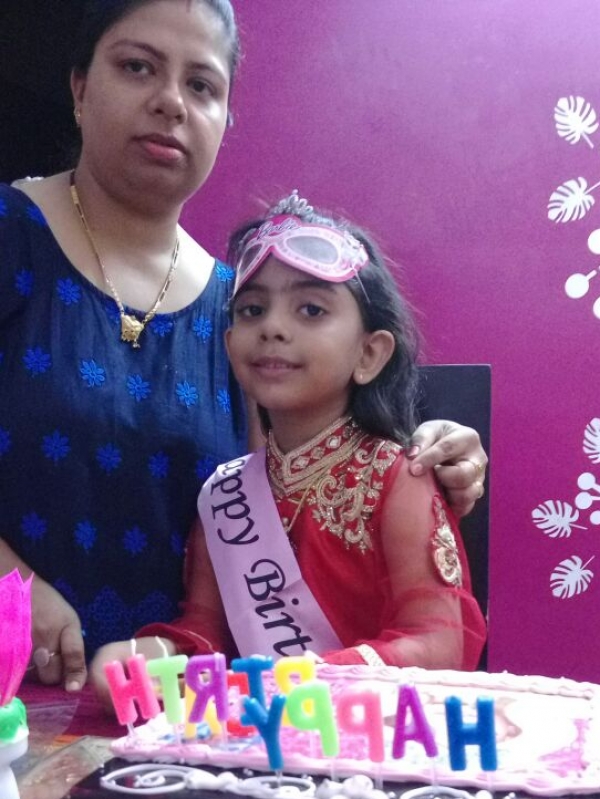 Monalisa (Mom)& Diya Monalisa (Mom)& Diya