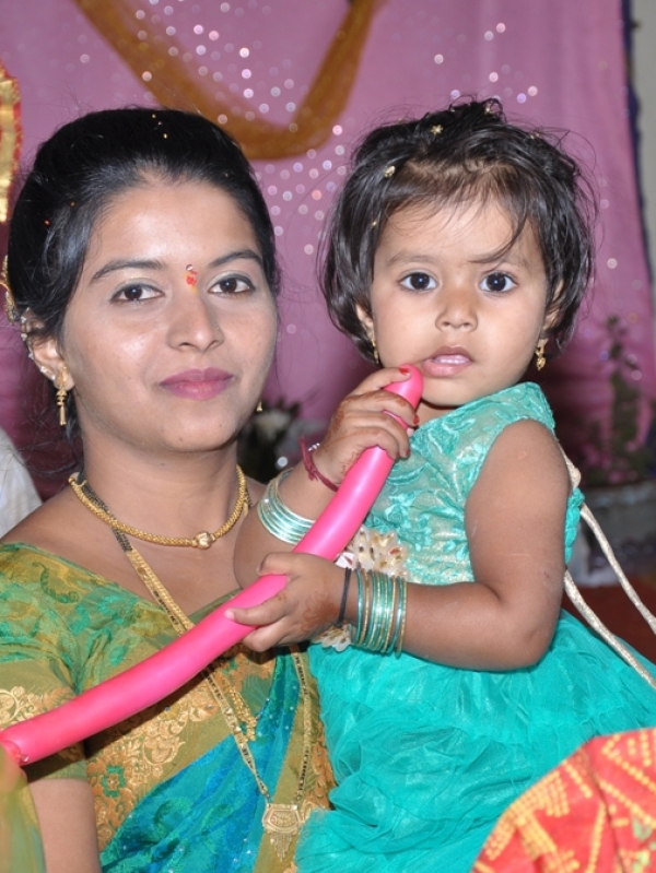 SWATI (Mom)& OVIMOHITE