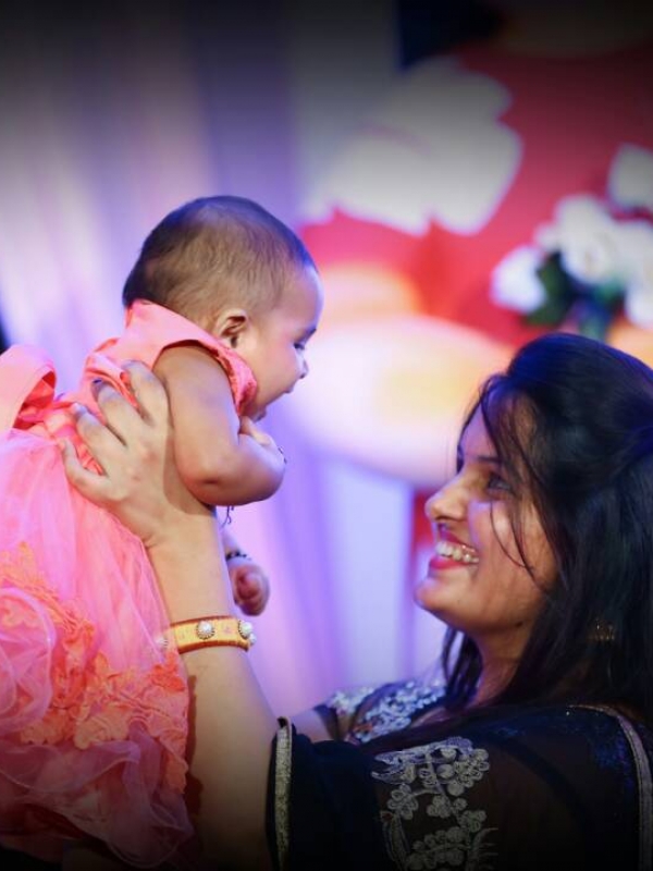Priyanka (Mom)& Karunya Priyanka (Mom)& Karunya
