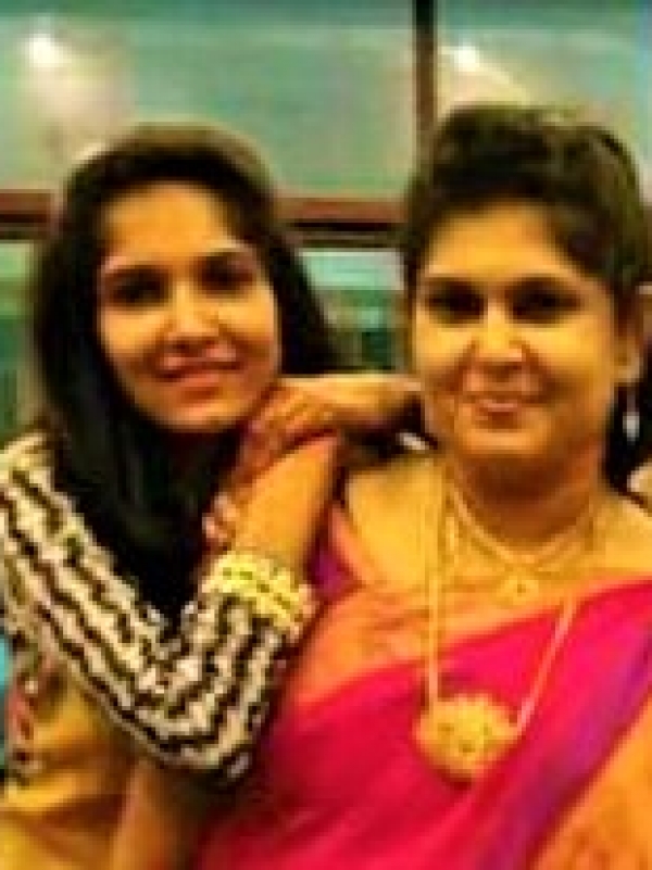 Abi (Mom)& Saratha