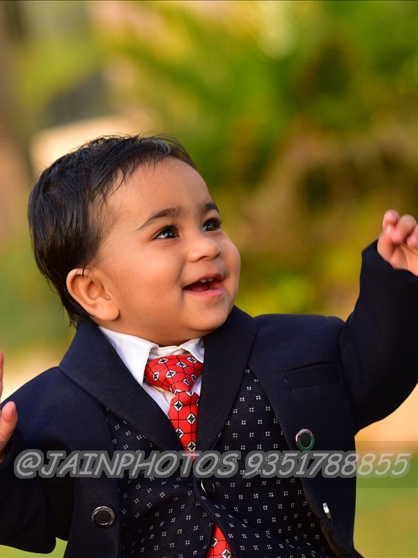 Dhurvi