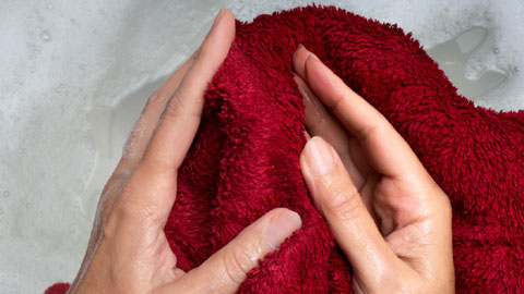 ways to dry hands after washing