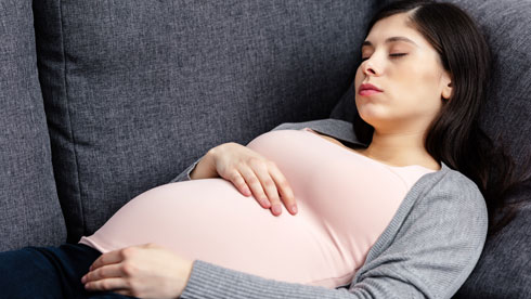 sleeping on back pregnancy