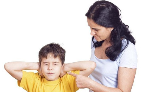 10 Emotionally Harmful Things Parents Should Never Say to Kids